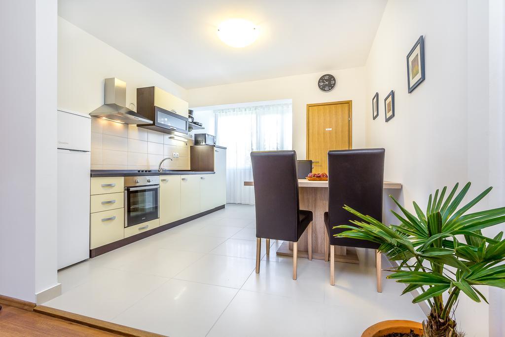 Penthouse Castropola Apartment Стая снимка